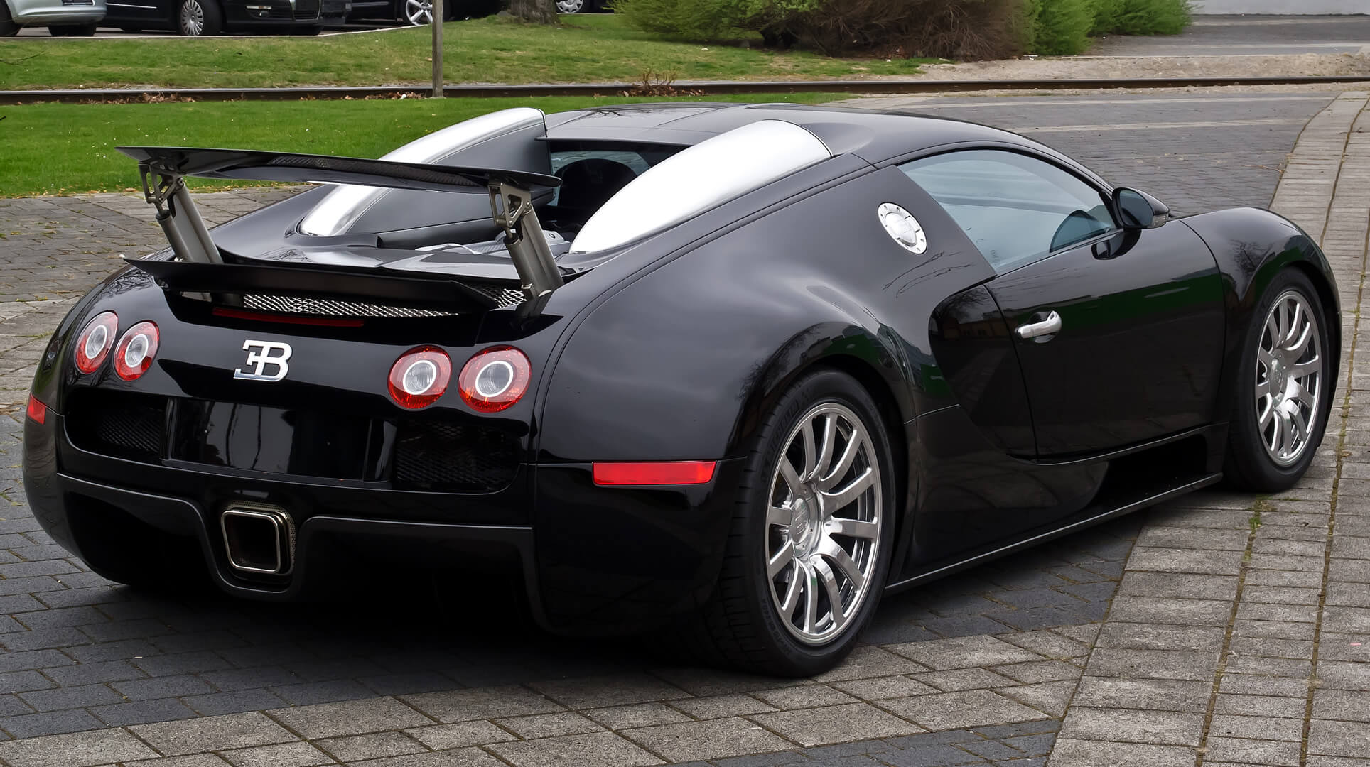 Bugatti Veyron 16.4 Heckansicht Düsseldorf